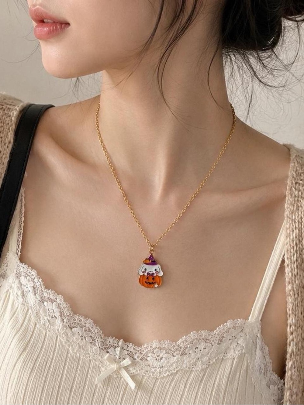 Sanrio Hello Kitty & Friends Pastel Heart Necklace - Cinnamonroll